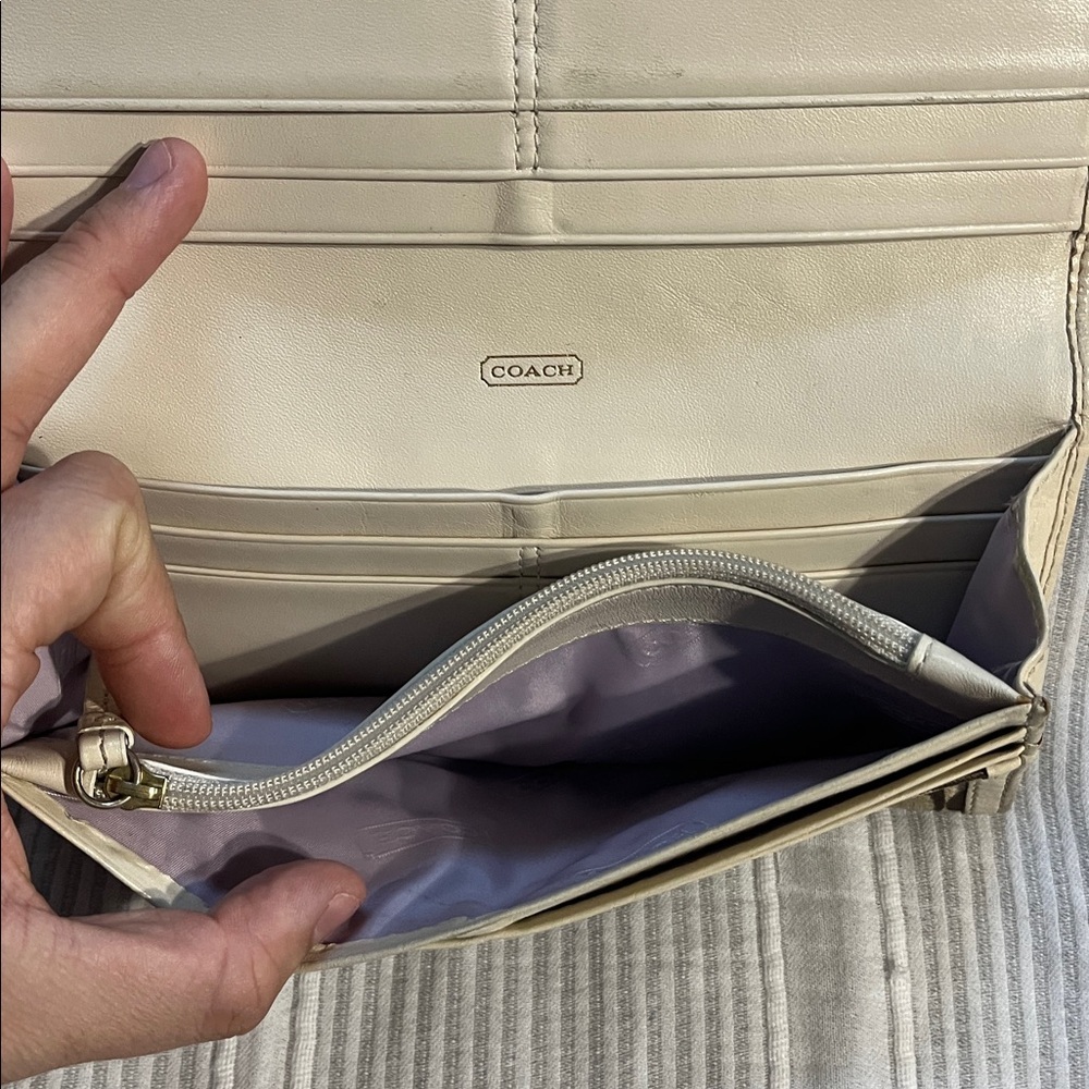 Coach Signature Brown and Cream Wallet - Picture 3 of 4